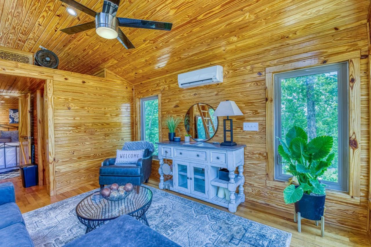 The Gemini-A Dreamy, Waterfront Tiny Cabin Rogersville Bagian luar foto