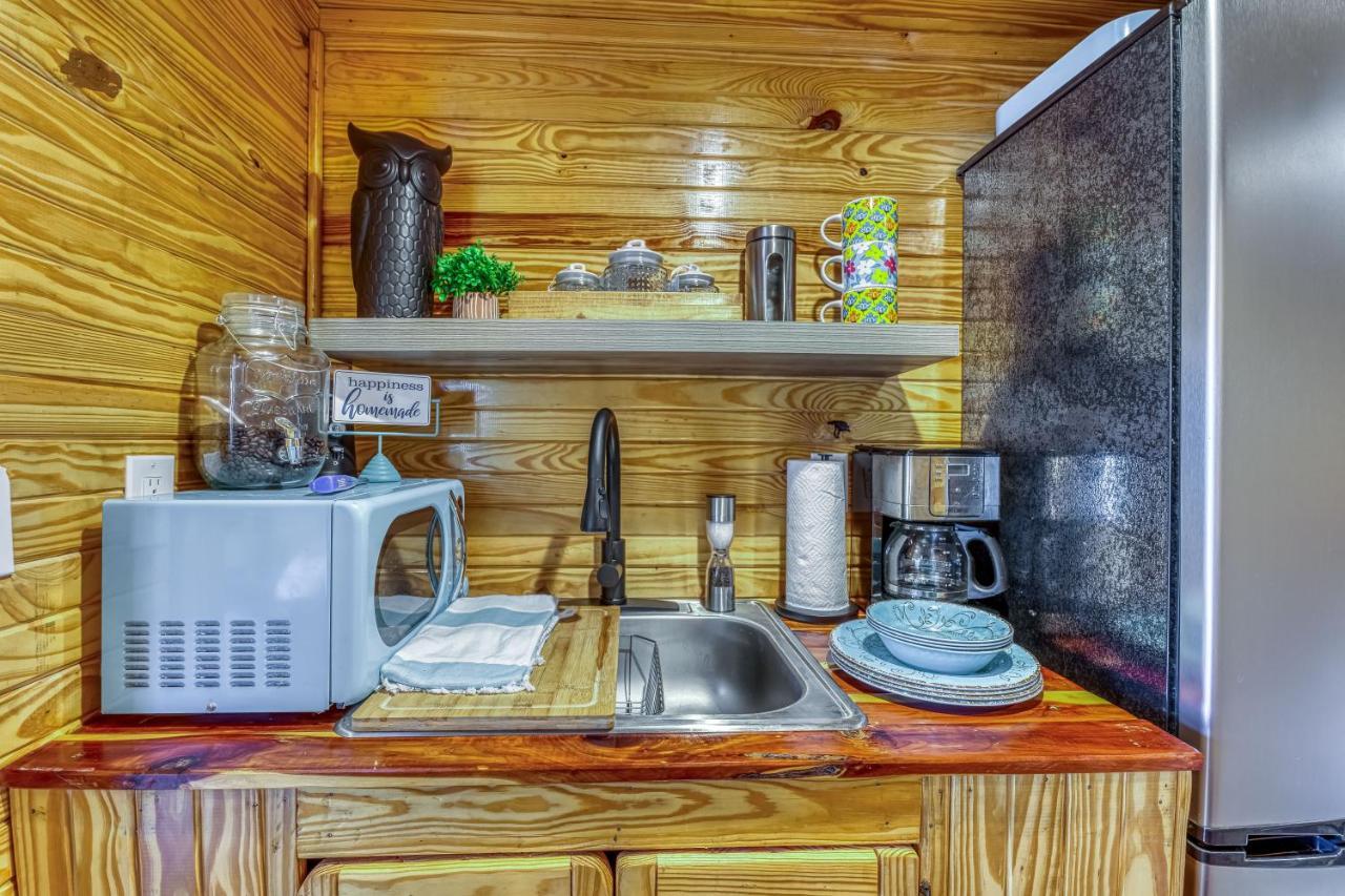 The Gemini-A Dreamy, Waterfront Tiny Cabin Rogersville Bagian luar foto