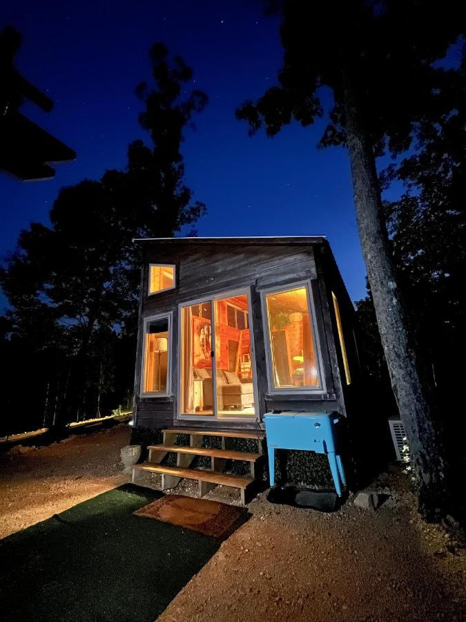 The Gemini-A Dreamy, Waterfront Tiny Cabin Rogersville Bagian luar foto