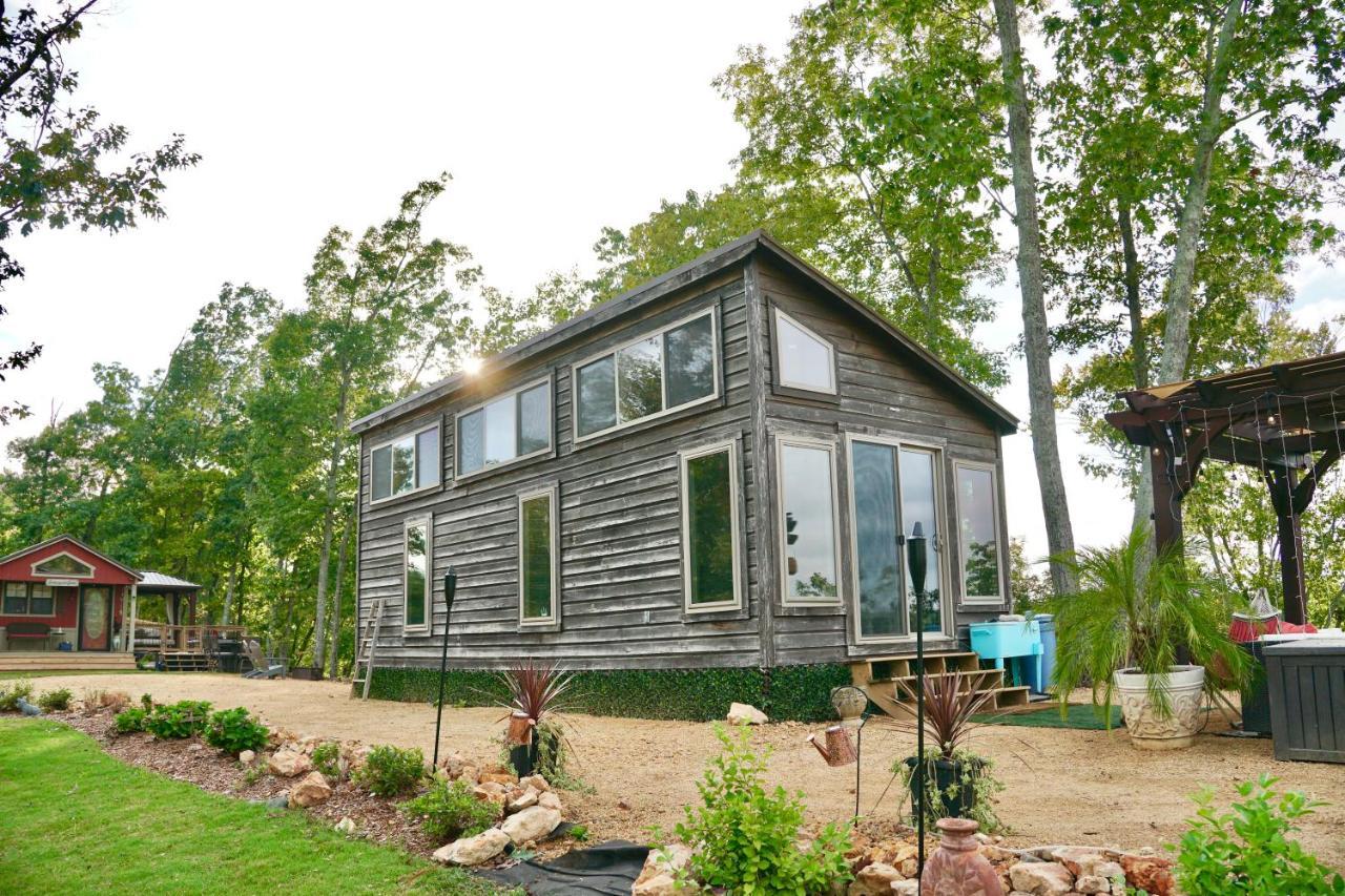 The Gemini-A Dreamy, Waterfront Tiny Cabin Rogersville Bagian luar foto