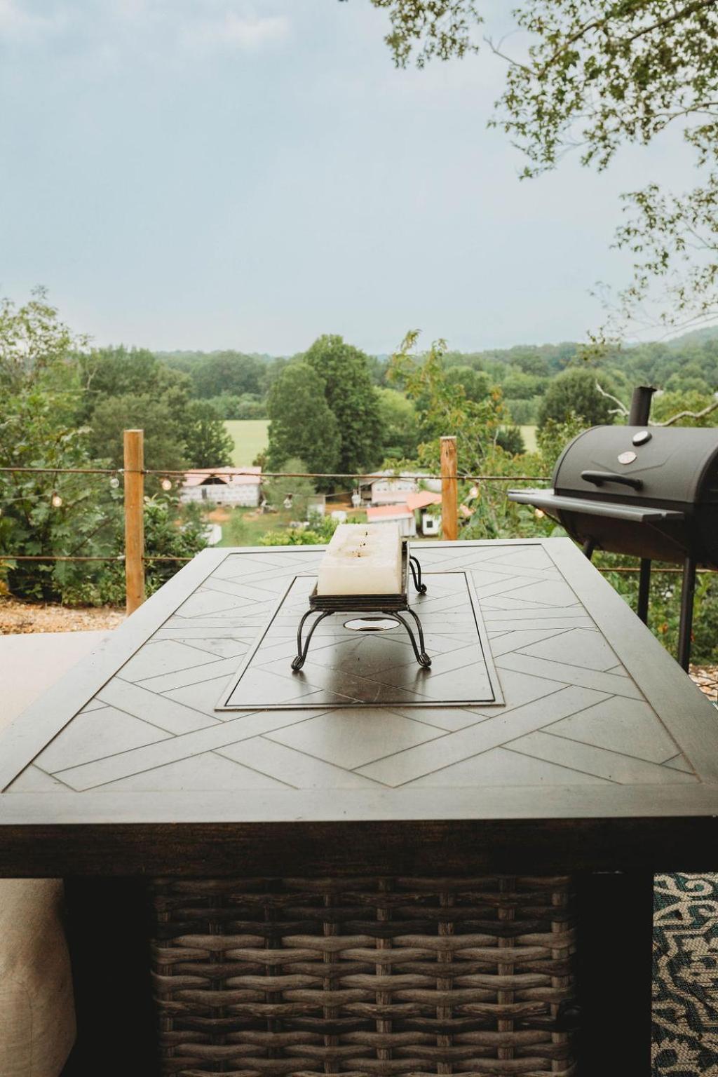 The Gemini-A Dreamy, Waterfront Tiny Cabin Rogersville Bagian luar foto
